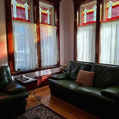 Le 100 St-Laurent Louiseville Ngoại thất bức ảnh