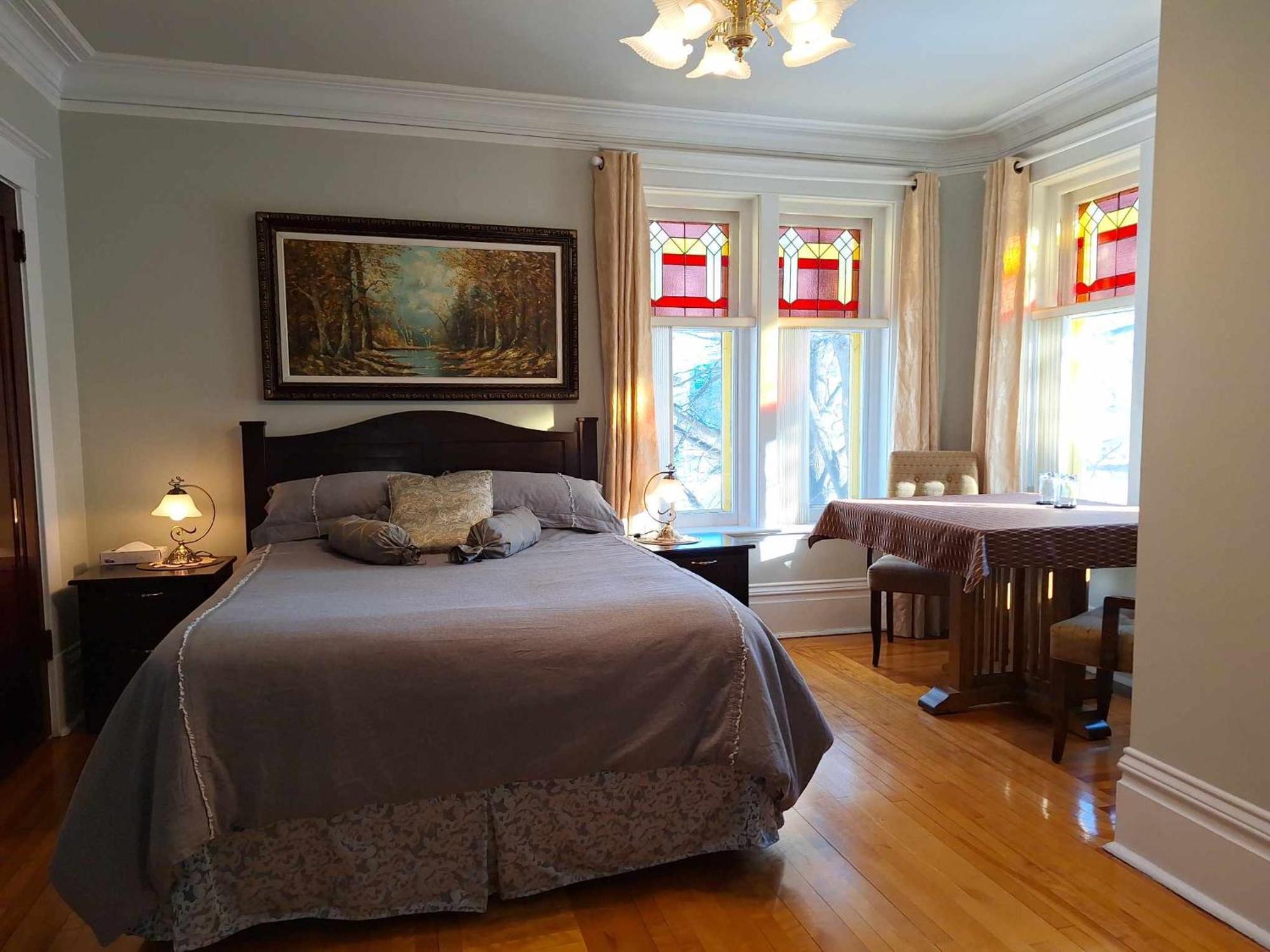 Le 100 St-Laurent Louiseville Ngoại thất bức ảnh