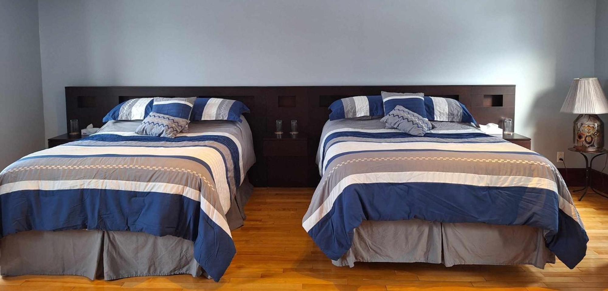 Le 100 St-Laurent Louiseville Ngoại thất bức ảnh