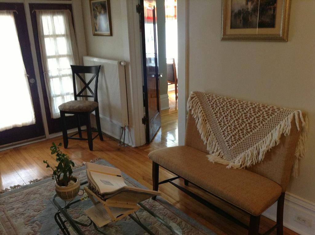 Le 100 St-Laurent Louiseville Ngoại thất bức ảnh